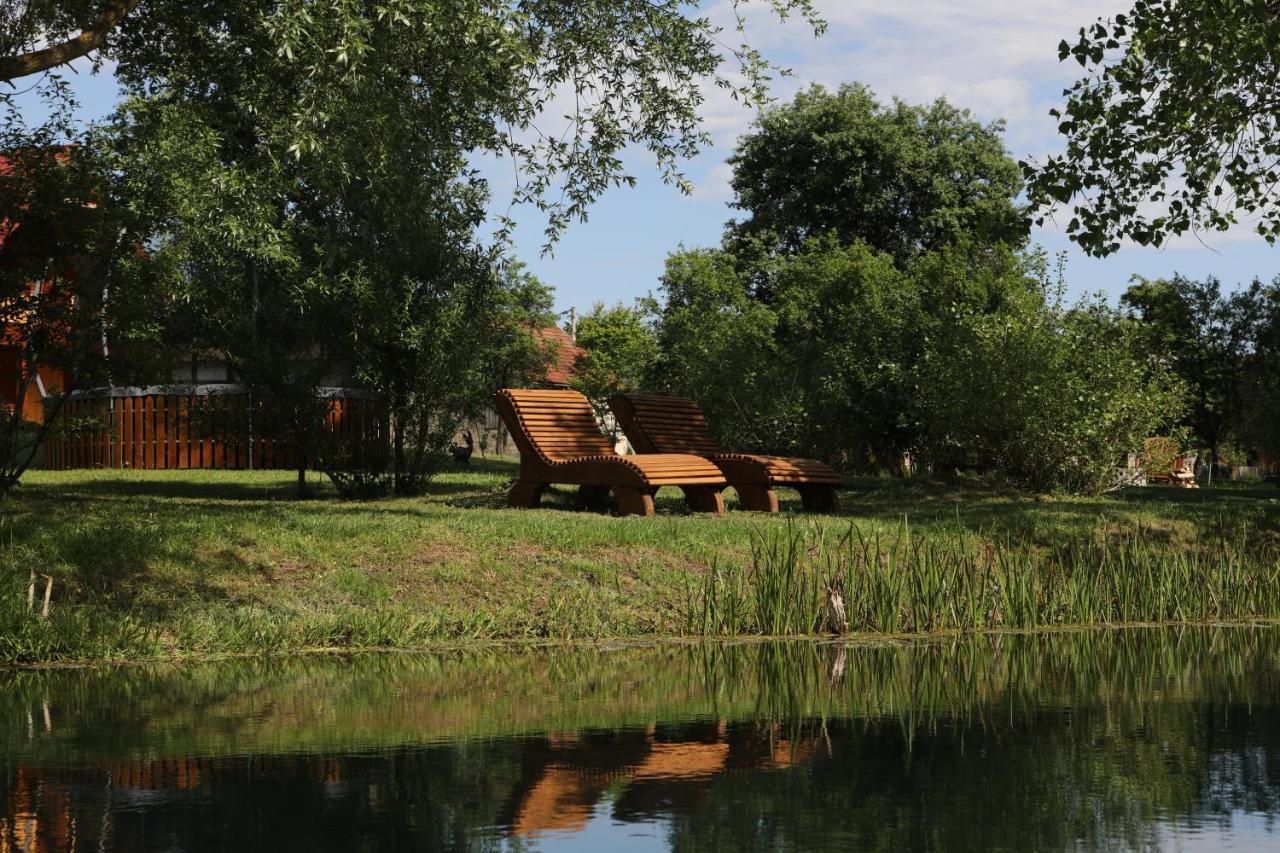 Riverside Apartments Otočac Esterno foto